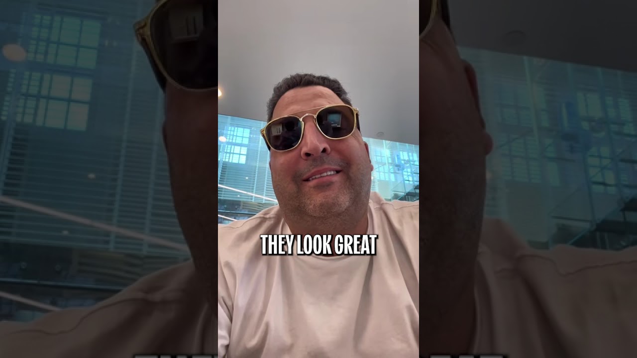 Мне не стоило надевать эти очки... КАК ДЕЛАЕТЕ? 🕶️

#Комедия #LilMo #WatchYaMowt