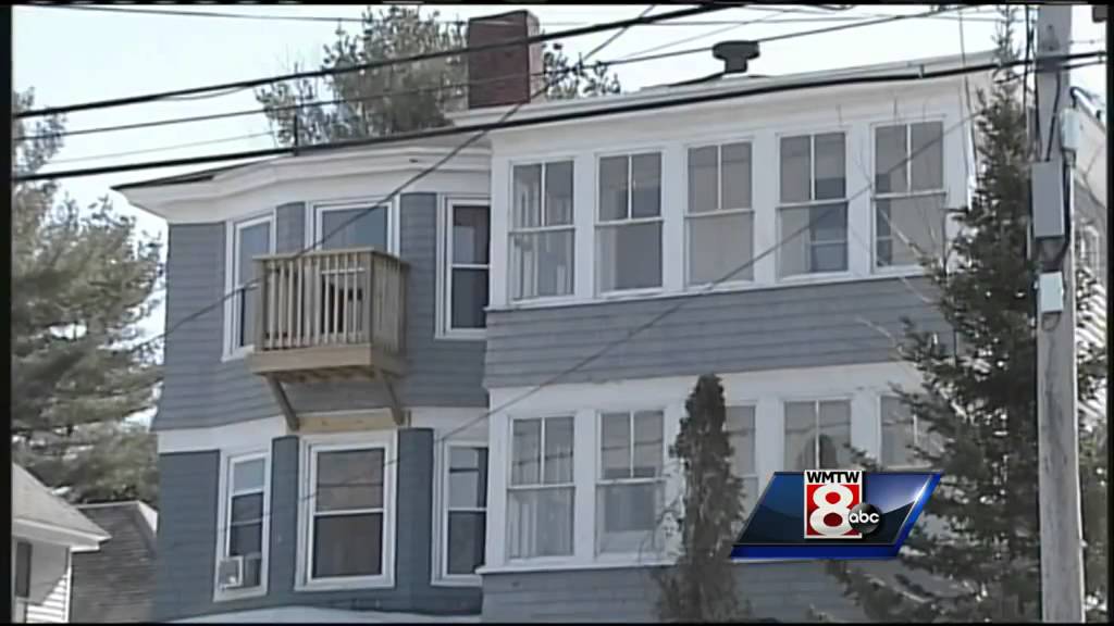 Police spot suspected drug dealer out station window