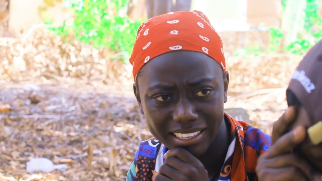 HASSA ft D VOIC MAPENZI HISIA