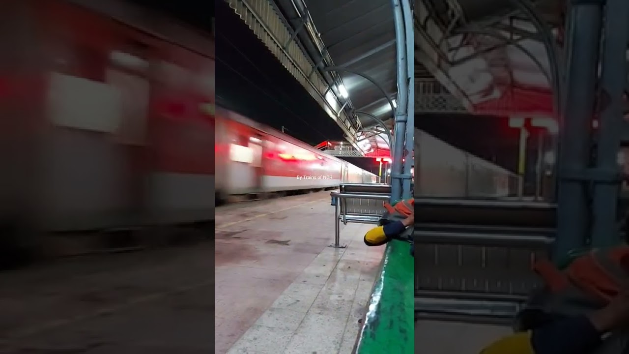 12554 New Delhi-Saharsa Vaishali SF Express with WAP7 Skipping Khurja Junction at MPS of 130.🚉❤️🔥