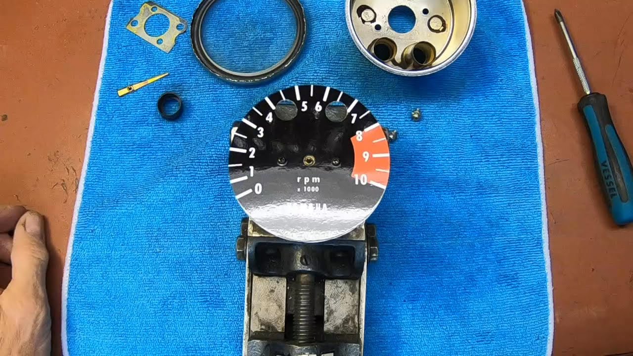 Yamaha Enduro tachometer refacing, CT-1 175 Enduro
