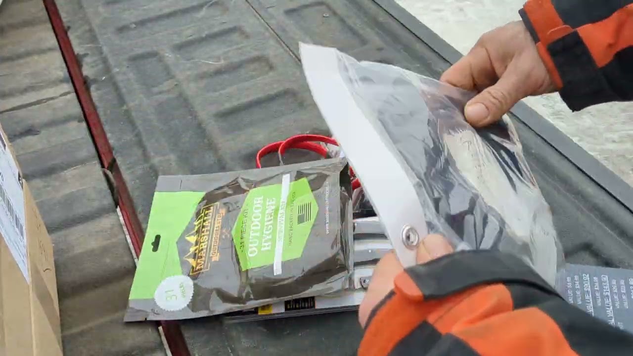 Gear pack box 76 outdoor ultimate box unboxing