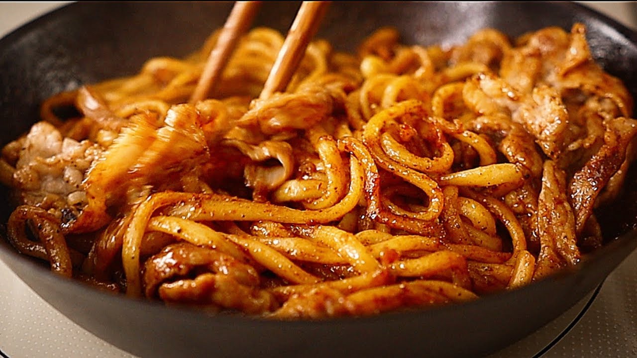 30円の中華麺が屋台の焼きそばより遥かに旨くなります『ニンニク焼きそば』の作り方