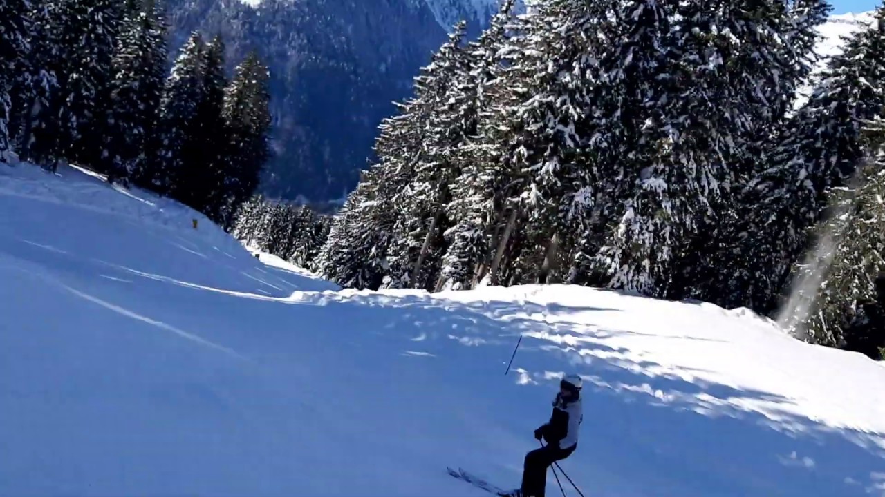 Skiing 2019 in Pinzolo, red piste 107, full run