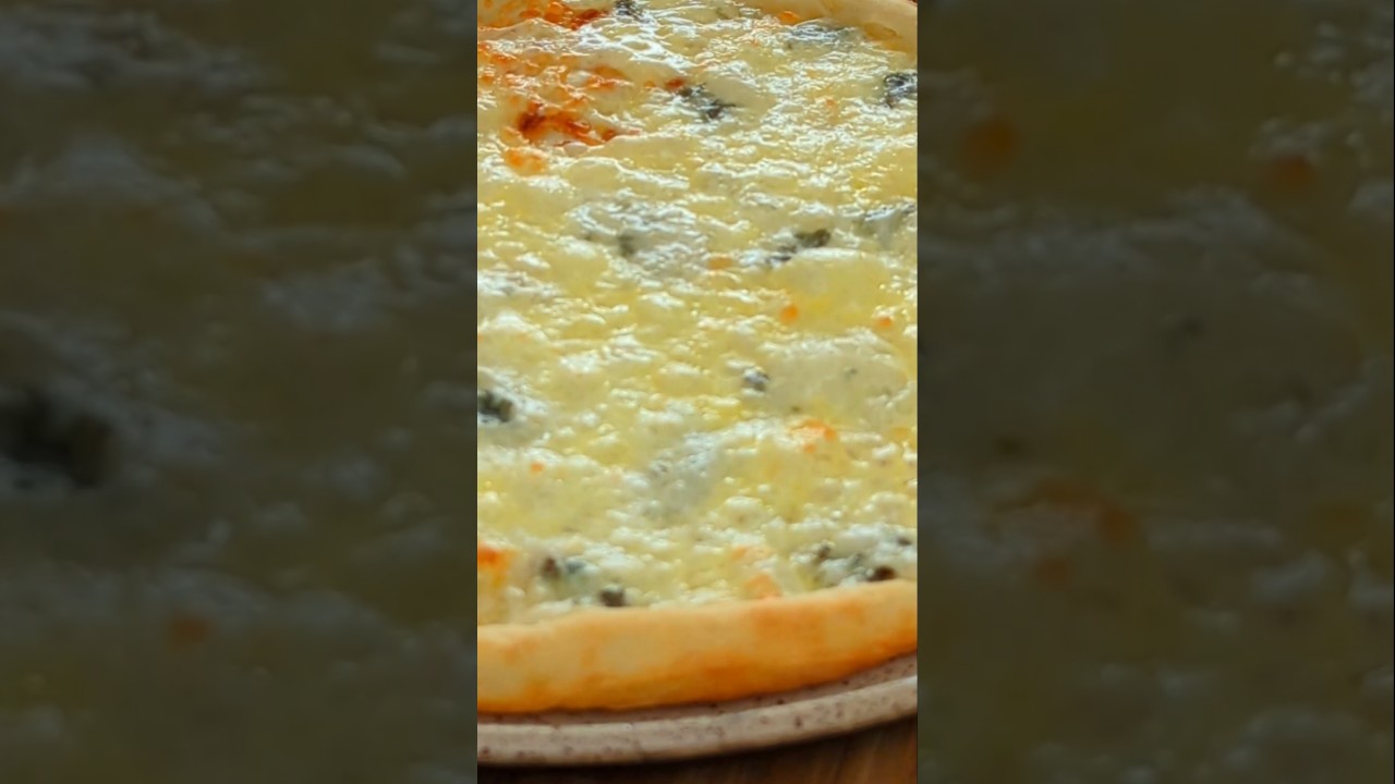 Pizza Quattro Formaggi.
