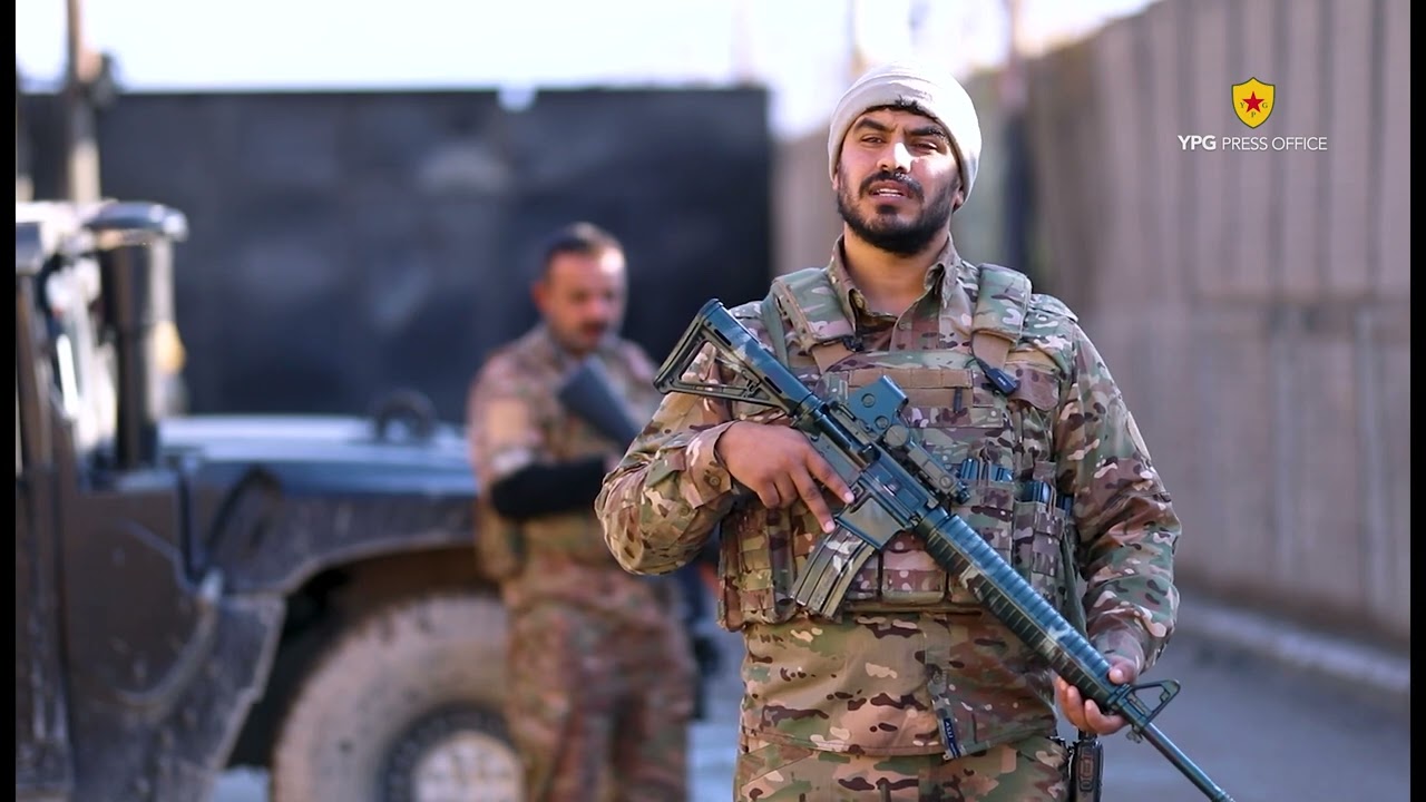 Girtîgeha Sînaa ya ku girtîyên DAIŞ'ê jê tên veguhestin - Hesekê