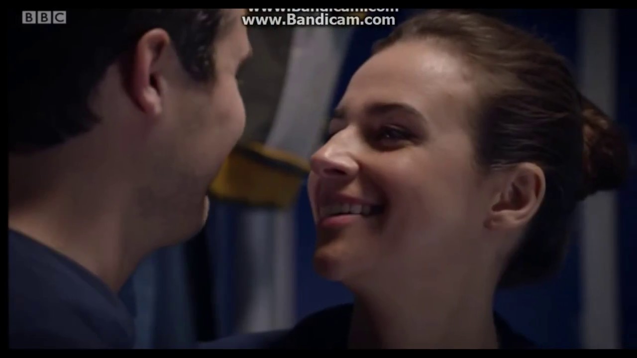 Holby City - Zosia & Ollie ~ Love Me Like You Do
