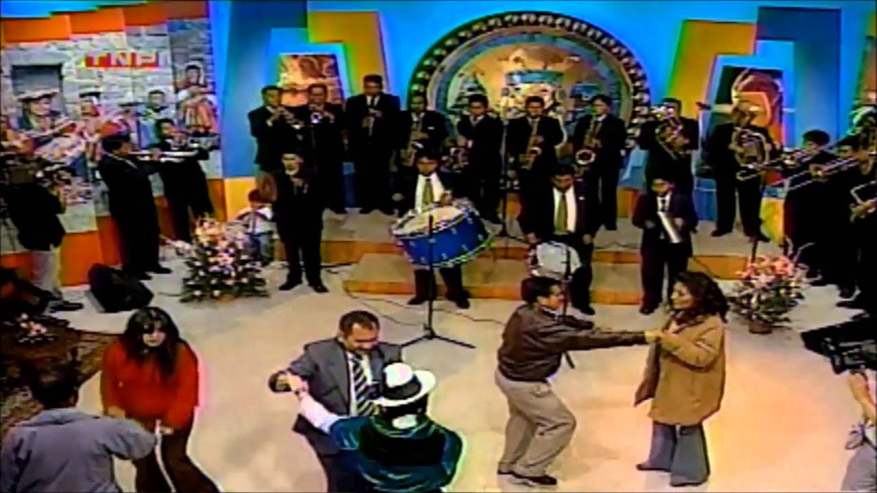 MARINERA Y HUAYNO por la BANDA UNION JUVENTUD CORACORA  Peru