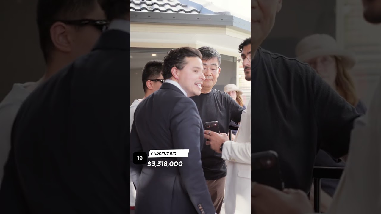 6 Turnberry Place Auction