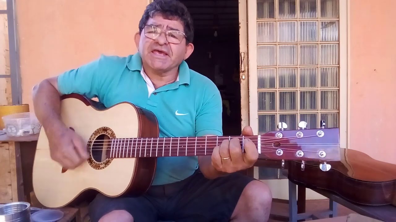 Tratamento do osso para o nut e rastilho do violão