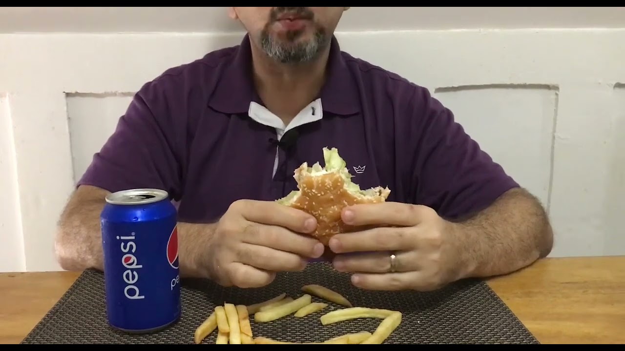 Hamburguer com fritas#mukbang 