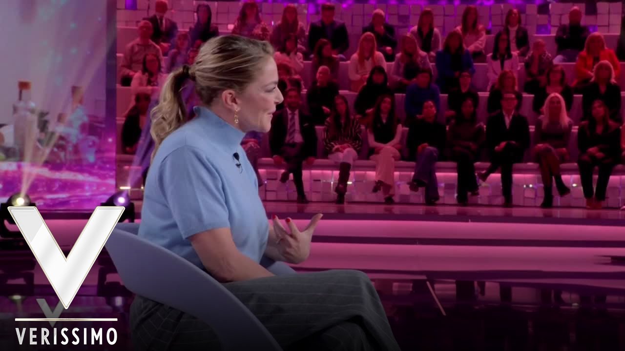 Verissimo - Claudia Gerini: 