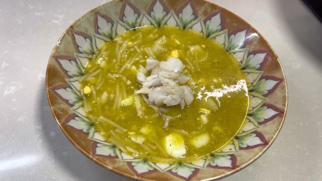 SOPA DE VERDURAS Y MERLUZA