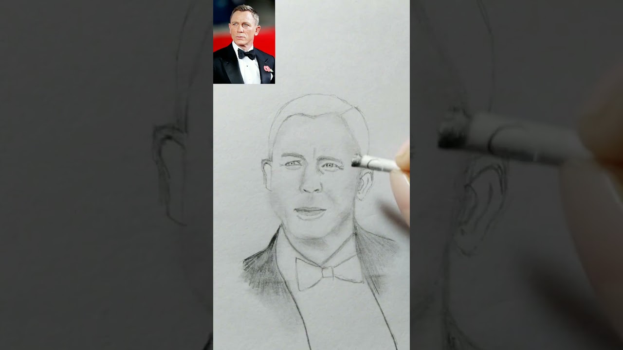 Daniel Craig Portrait Drawn using the Loomis Method 