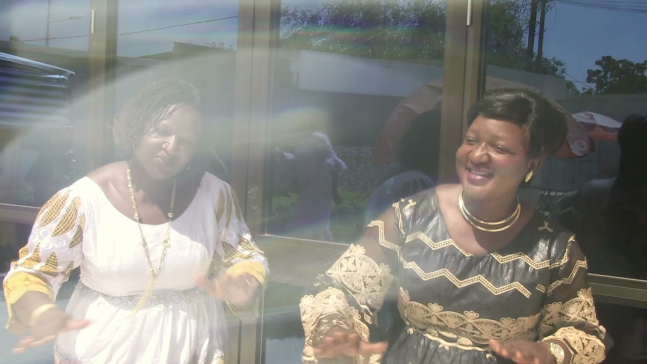 SANGO Léa Bi yamb mens kon ti b ri