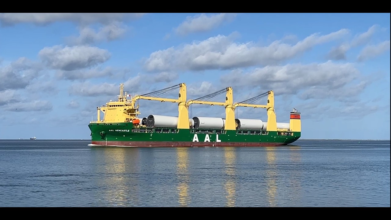 AAL NEWCASTLE General Cargo Ship