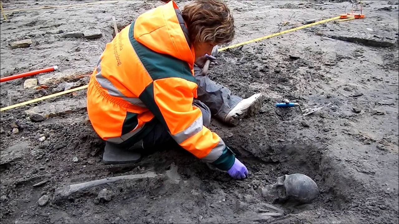Opgraving Laurenskerk begraafplaats