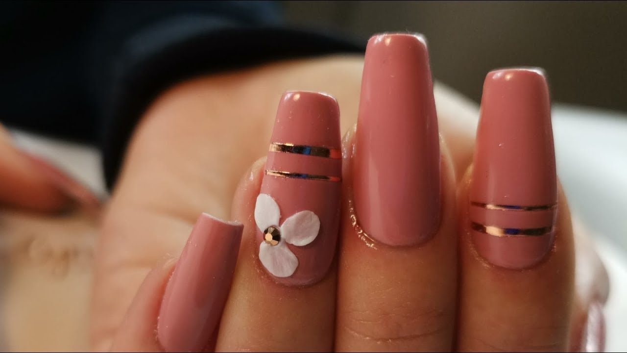 Ballerina Nägel | Rose Gold mit 4D Design