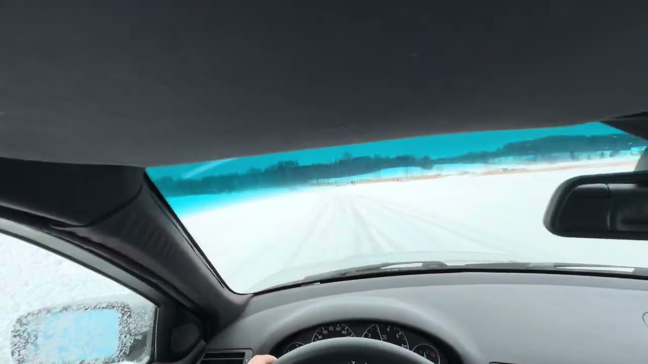 BMW 330ix E46 Drifting on Frozen Lake