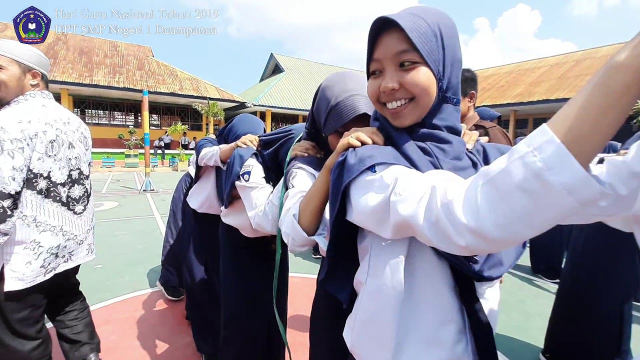 Keseruan Games Hari Guru, Kerjasama Guru dengan Siswa | UPT SMPN 1 Duampanua, Pinrang