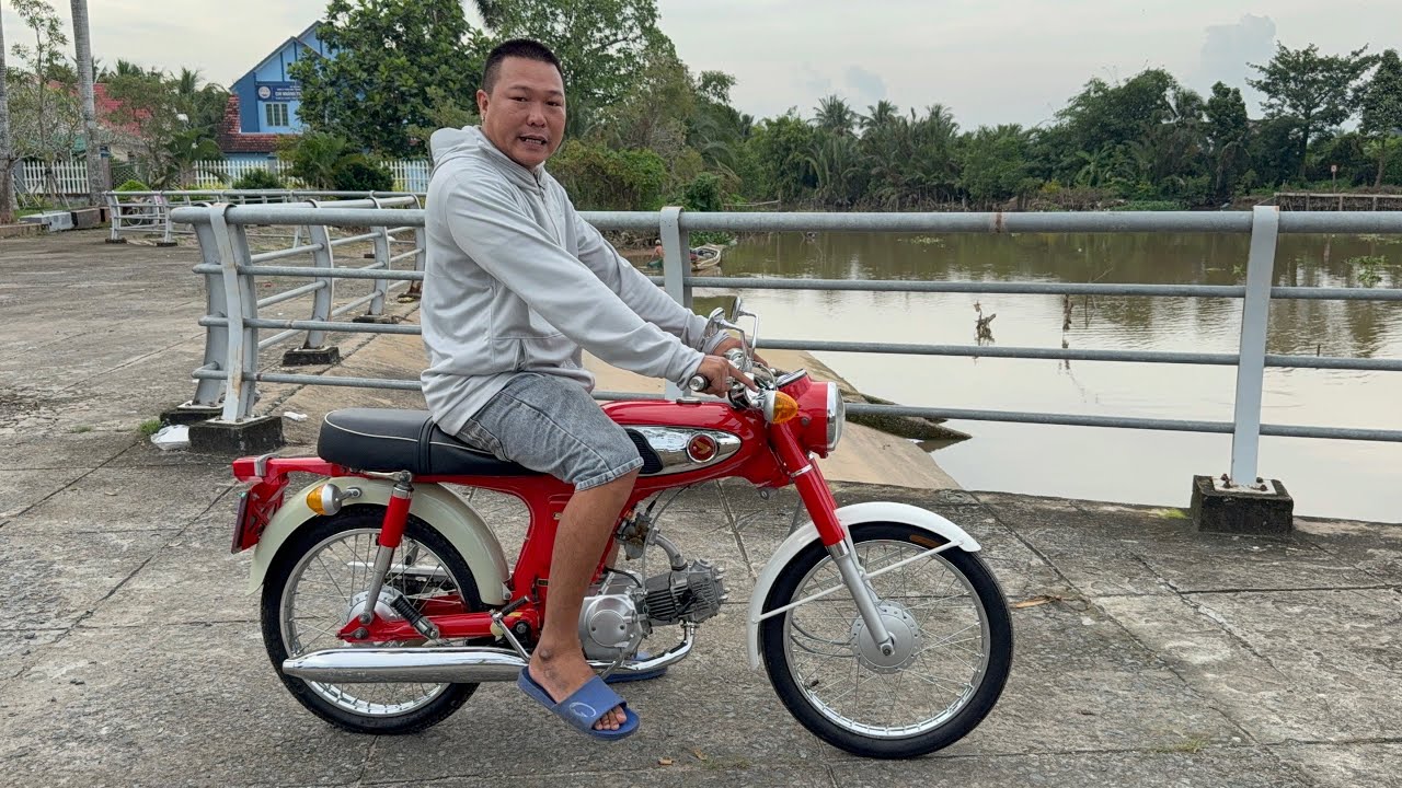Honda 67. Được dọn từ trong ra ngoài. Ae về chỉ đổ xăng 