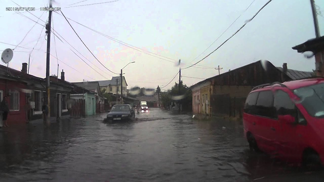 Dupa furtuna in Podu Iloaiei