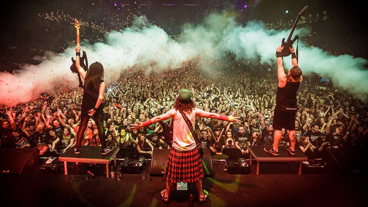 ALESTORM - Live in Tilburg 2019 | Napalm Records