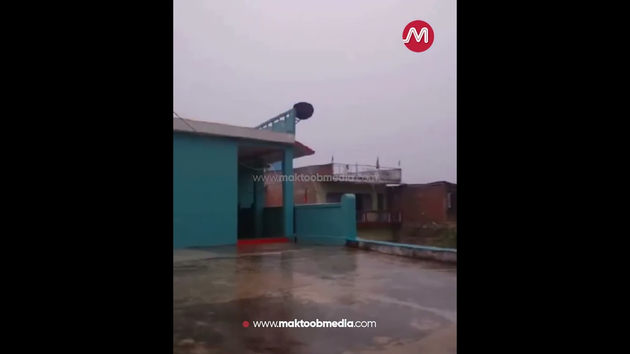 Girl in Bihar's Sitamarhi narrowly escapes lightning strike while filming reel