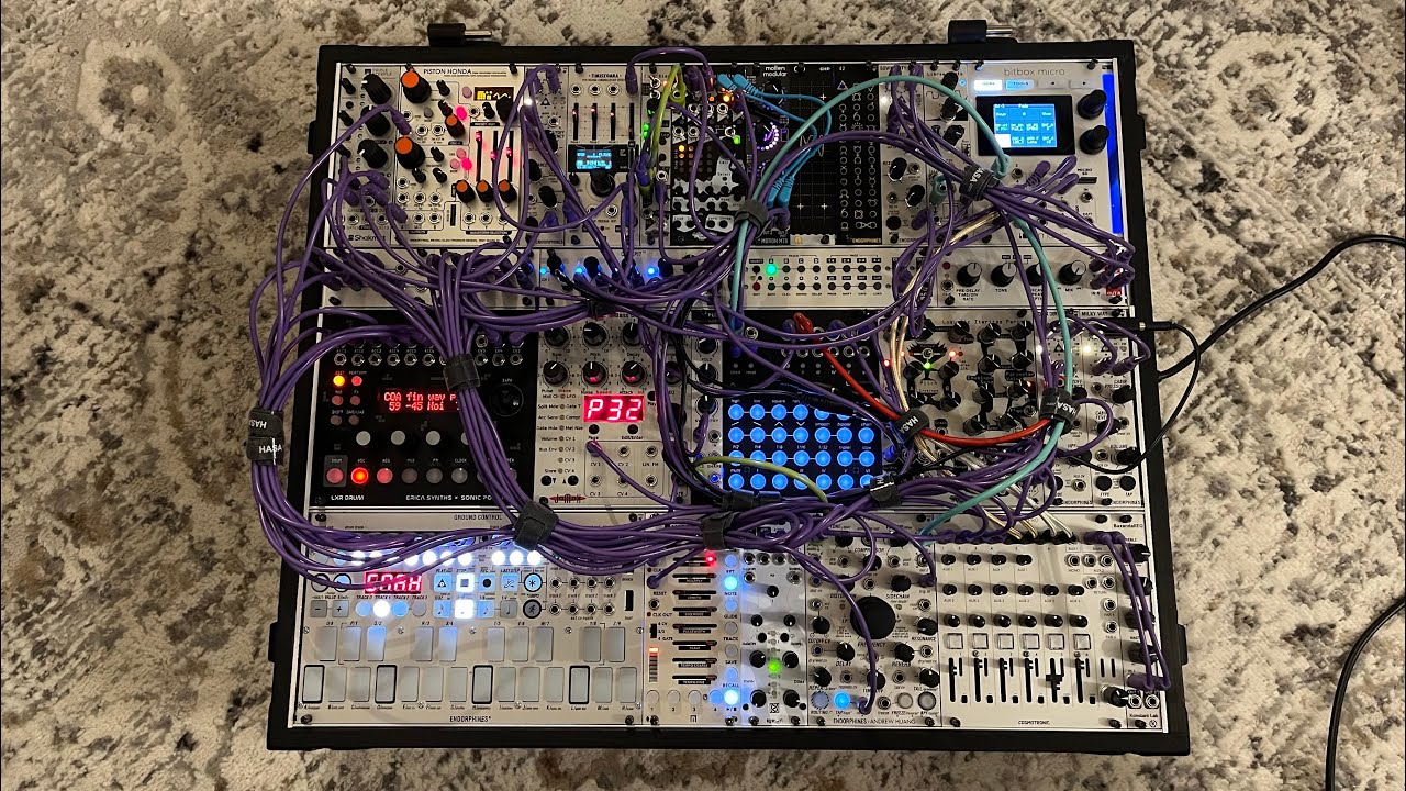 Eurorack Techno Jam w/ MDLR Performance Case