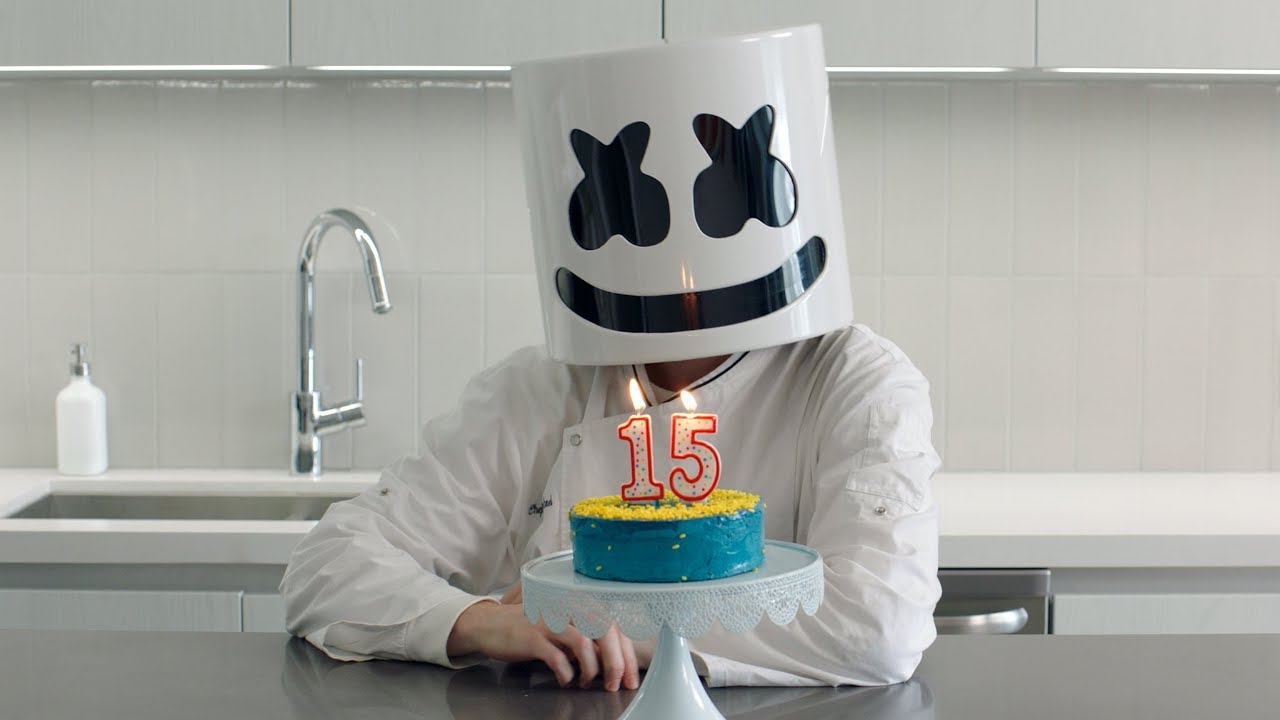 ГОТОВИМ ТОРТ к 15-летию SW4! | Готовим с Marshmello