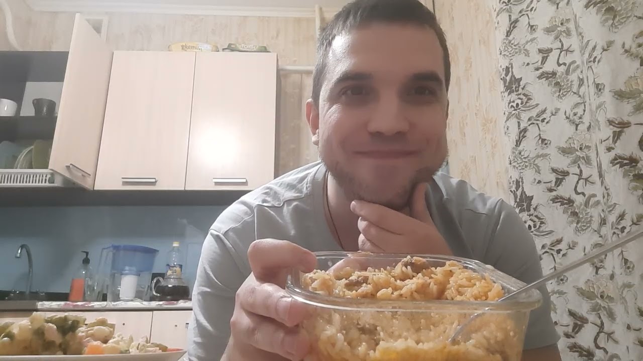 МУКБАНГ. ГОЛОДНЫЙ ЦЕЛЫЙ ДЕНЬ НЕ КУШАЛ #еда 