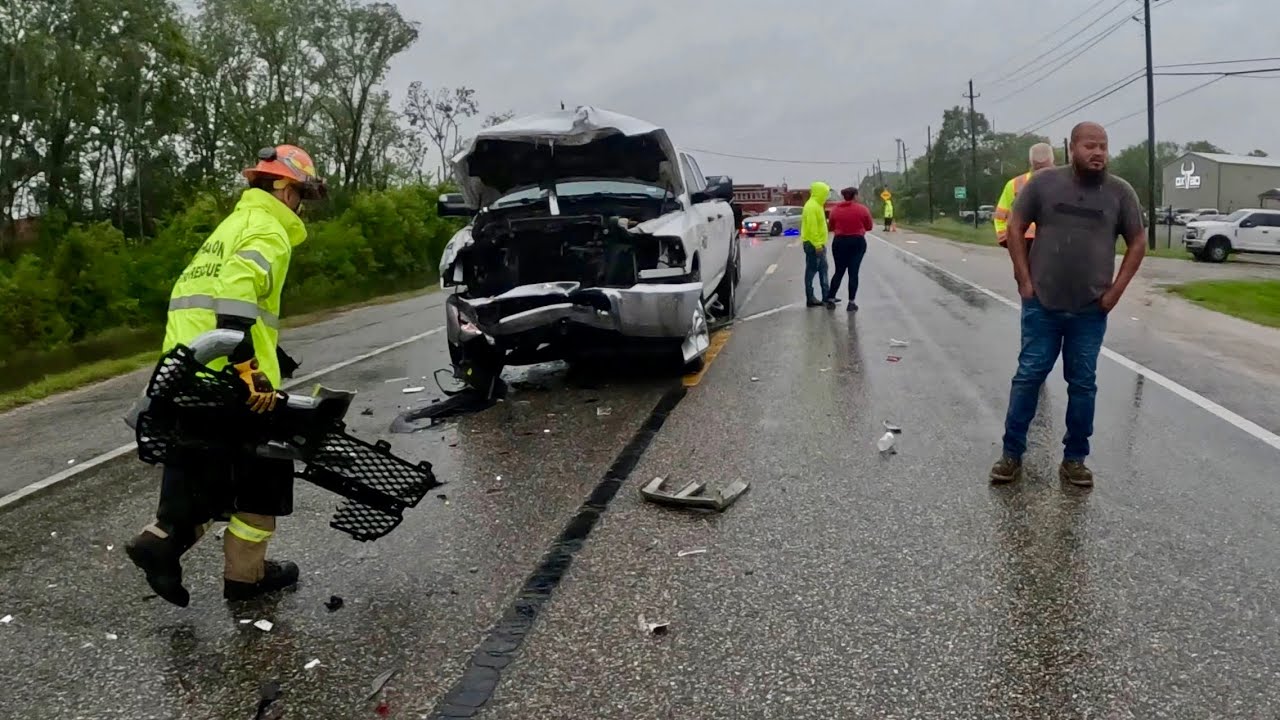 Rainy Day Major Accident! - Ram 2500 vs Jeep!