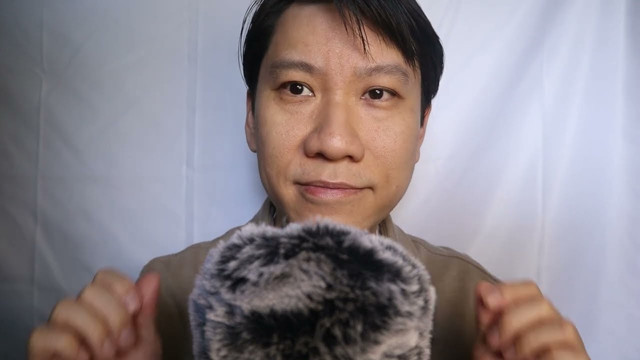 ASMR mouth sounds, hand brushing mic