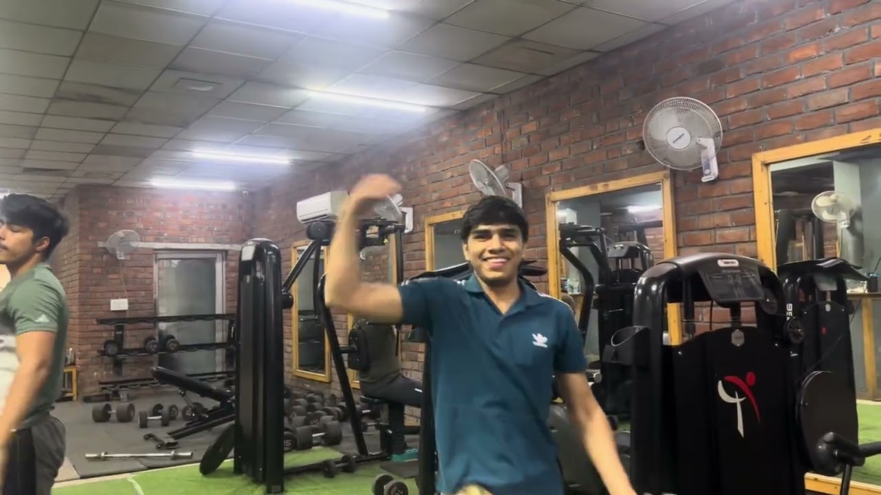 So guys, today we did back and biceps workout 💪🏻