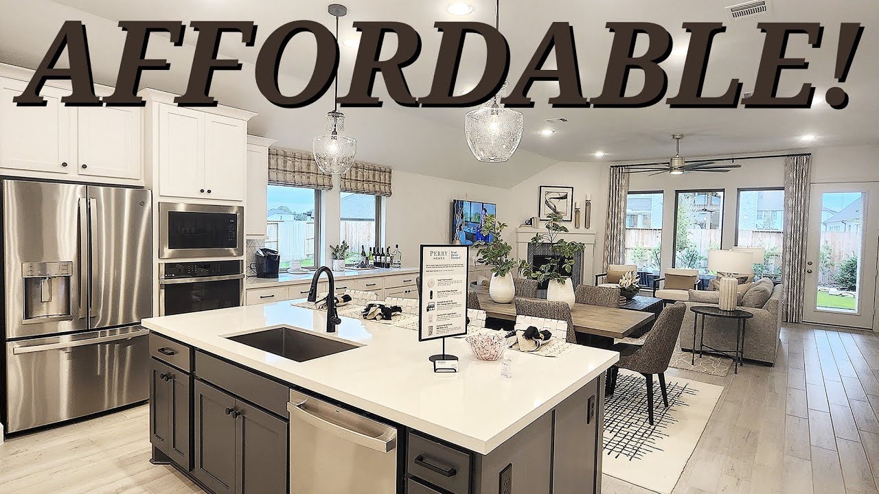 Tour of 3 Brand NEW $300k Homes in Texas!
