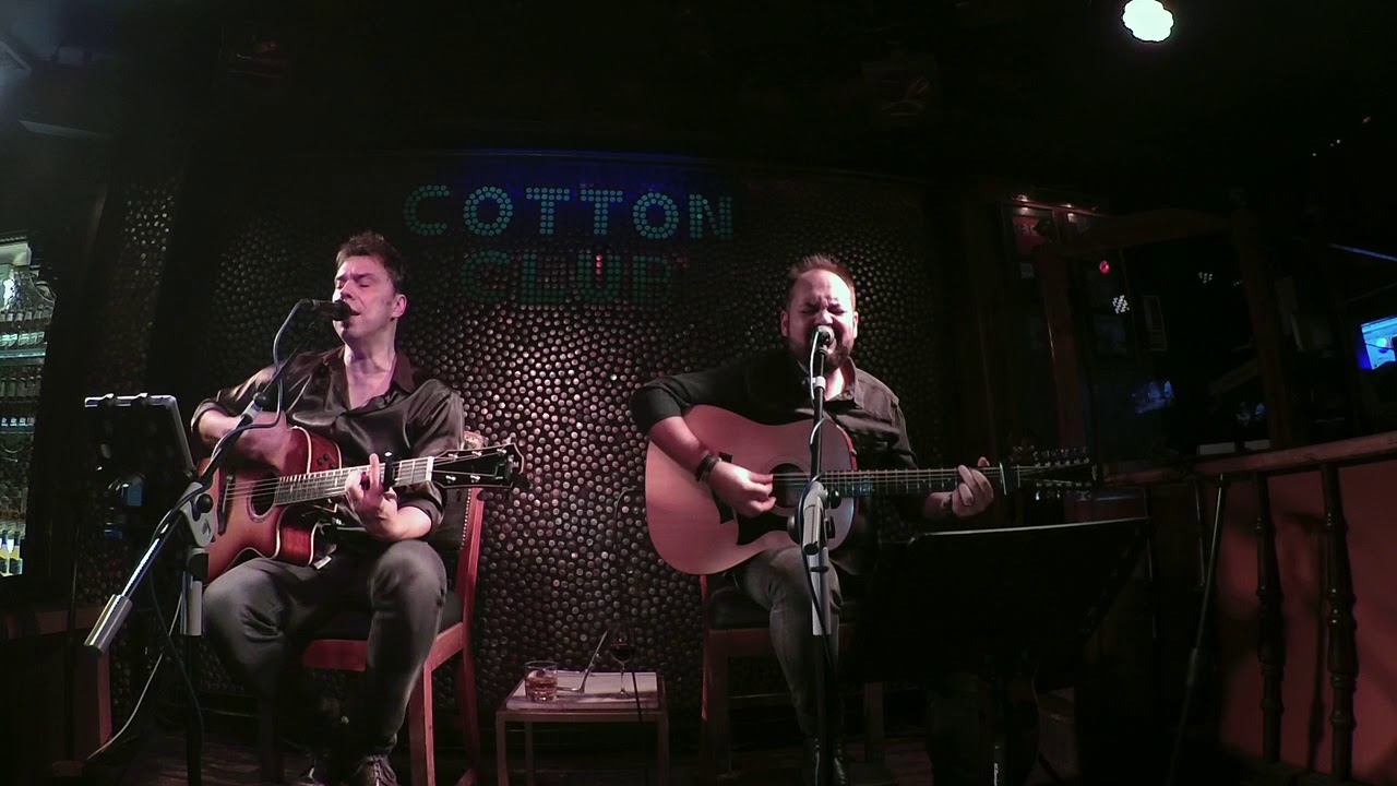 Pablo Perea en directo en Cotton Club Bilbao  La luna se esconde