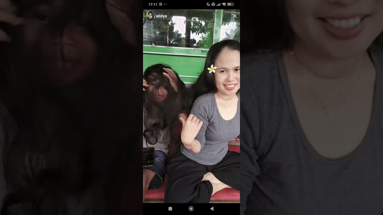 Rambut Panjang Di Sore Hari 