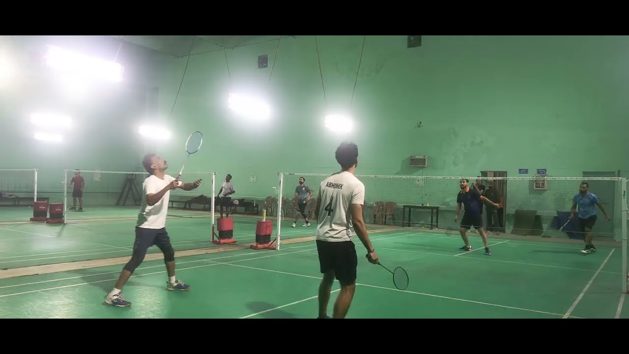 (1047) Prof. R. Balasubramanian & Abhishek vs. Ayush & Atin (Tough Fight) Men's #badminton #doubles