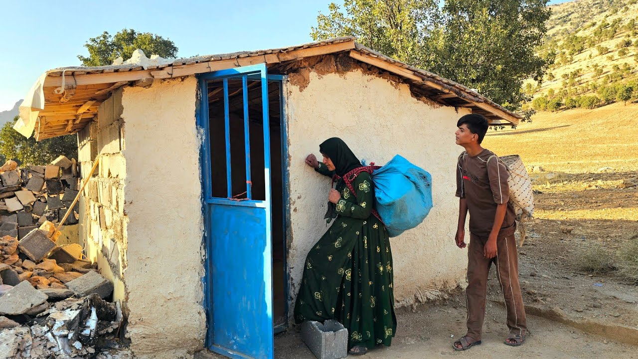 Homeless Family Finds a Magical Shelter in the Desert, Finally Safe