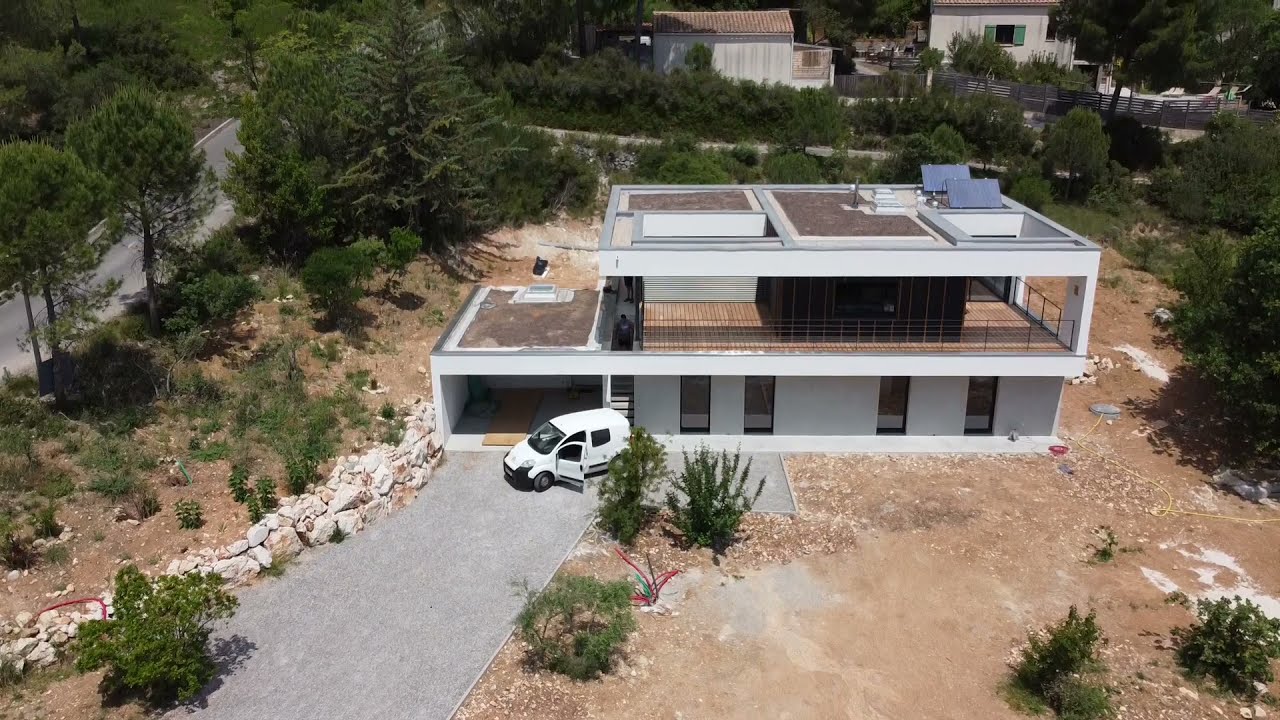 Maison  Ossature bois + isolation en Paille. Conception/réalisation So What Architecture Montpellier