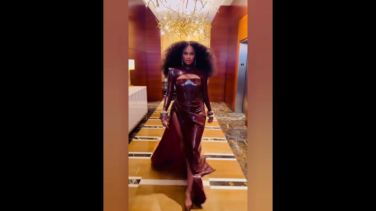 Ciara&rsquo;s style choices for her 1st #SAGAwards nomination with chocolate latex corset dress #ciara #ye