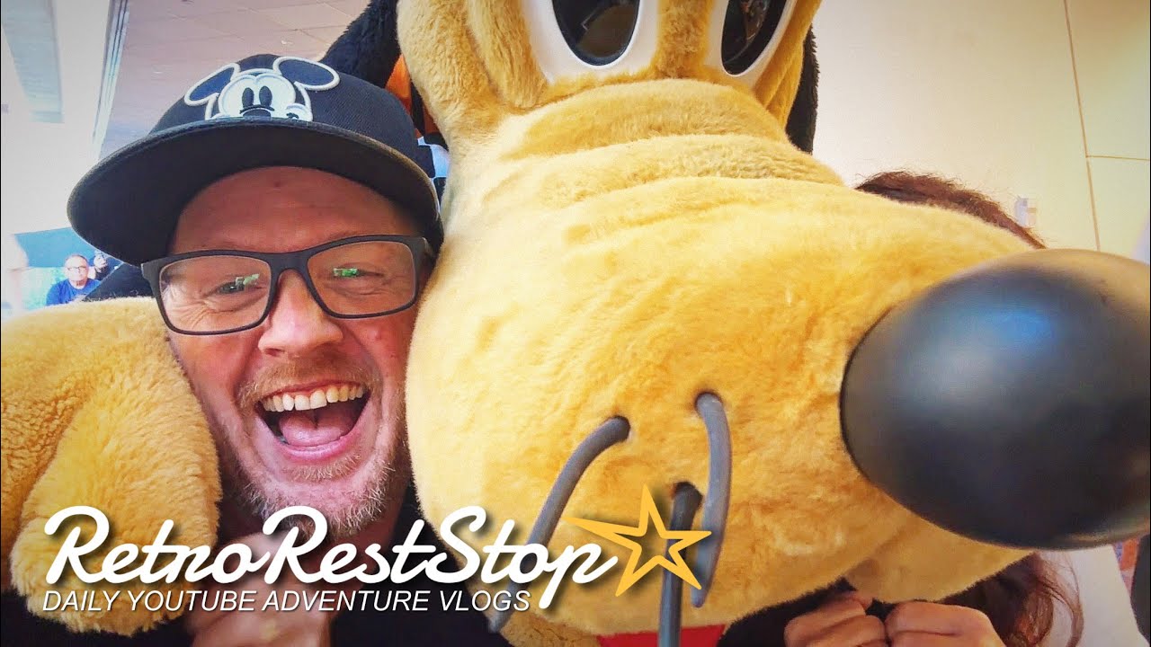 Chef Mickey’s Character Breakfast At Walt Disney World’s Contemporary Resort | Retro Rest Stop
