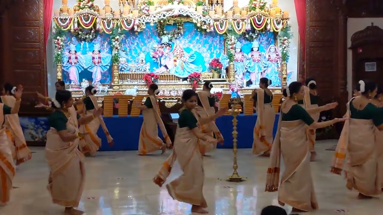 Thiruvathira dance at ISKCON Seattle