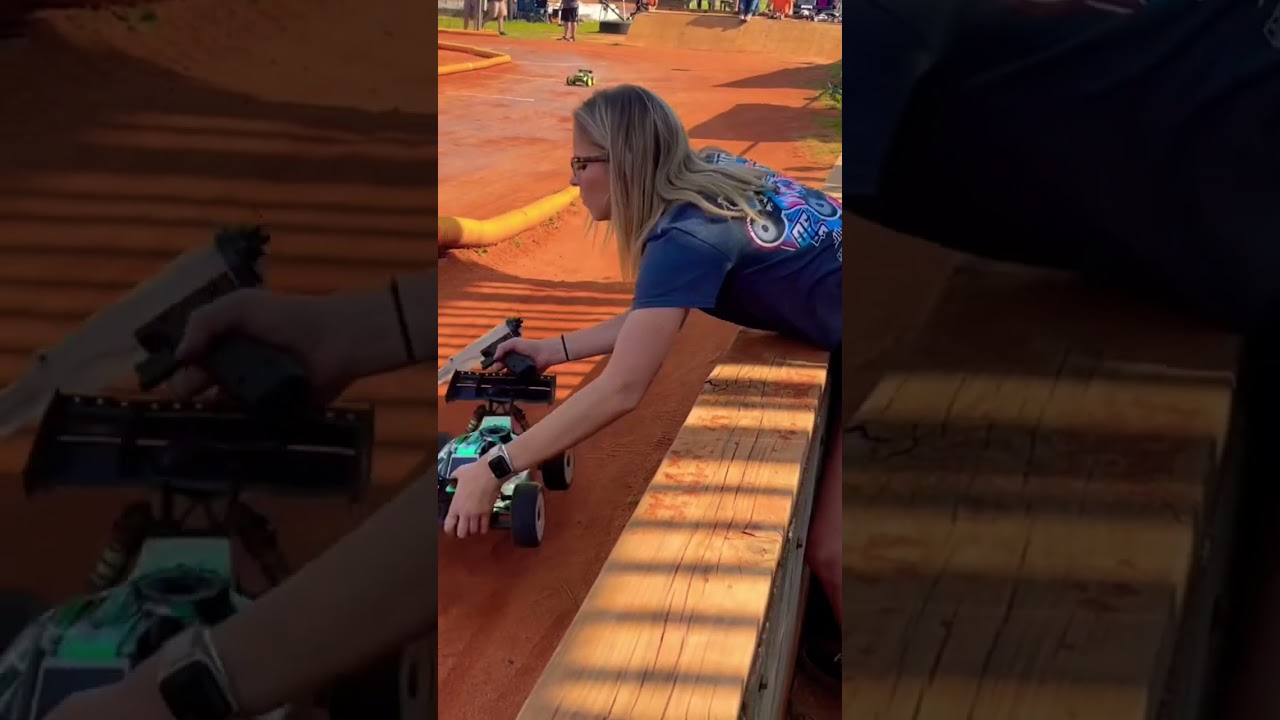 Fast stops for the B while I wait for my A main 😜 #racelikeagirl #rc #pitstop #nitro #racing