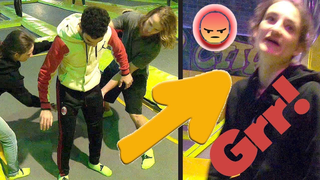 CAMÉRA CACHÉE | PIÉGER UN COACH DANS UN TRAMPOLINE PARK !!