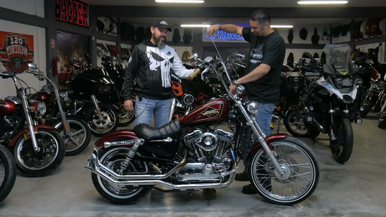 Motocicleta Harley Davidson 2016 SeventyTwo Sportster