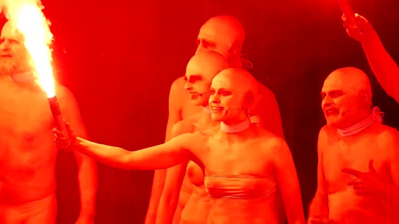 WYZWOLENIE (Teatr Wybrzeże Gdańsk) // rejestracja spektaklu (fragment)
