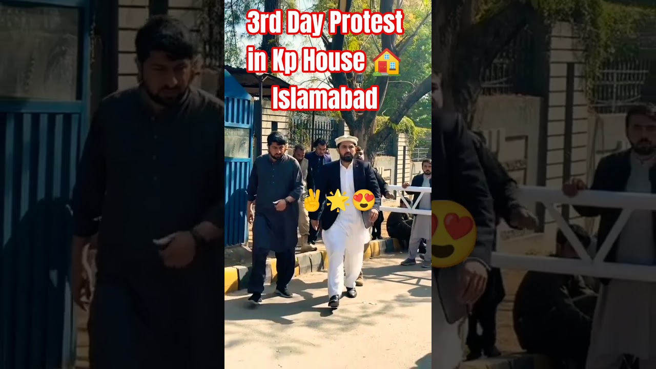 😍🌟Dharna Outside KP House Continues with CM Sohail Afridi. #shorts