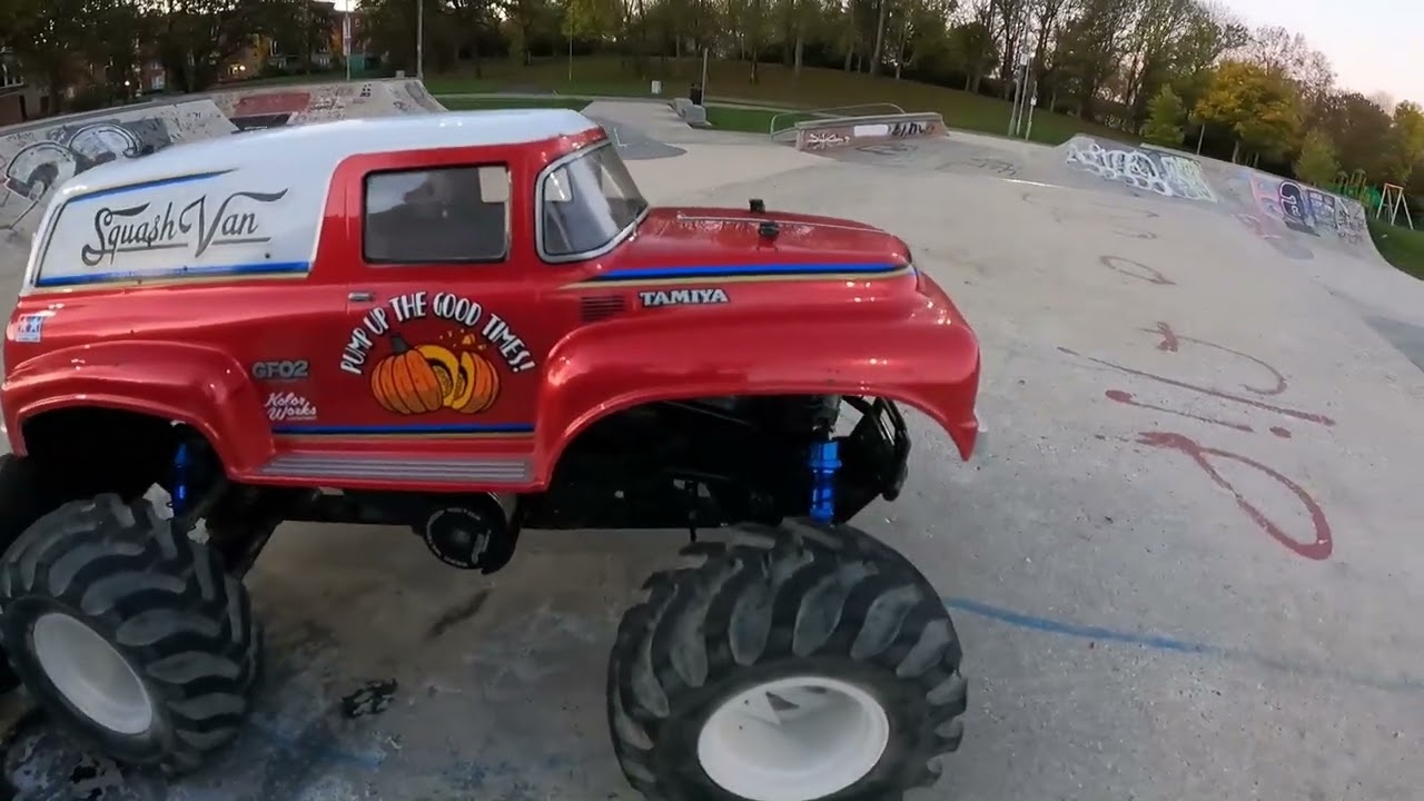 Tamiya Squash Van - Alloy shock upgrade and test run #tamiya
