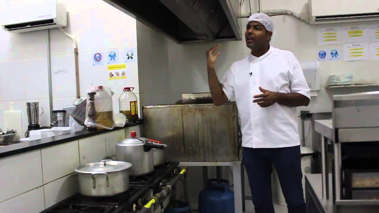 CURSO TÉCNICO EM SERVIÇOS DE RESTAURANTE & BAR - TÉCNICAS DE COZINHA - COMPETÊNCIA 02
